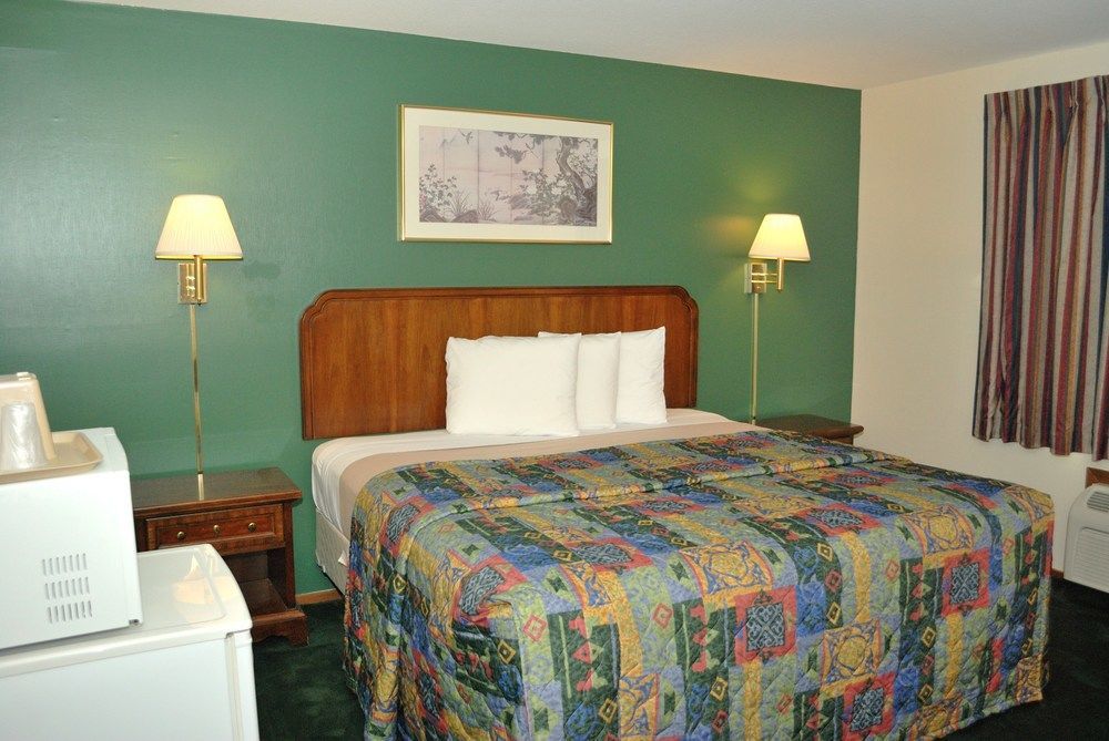 Royal Inn Hudson I-94 Ngoại thất bức ảnh