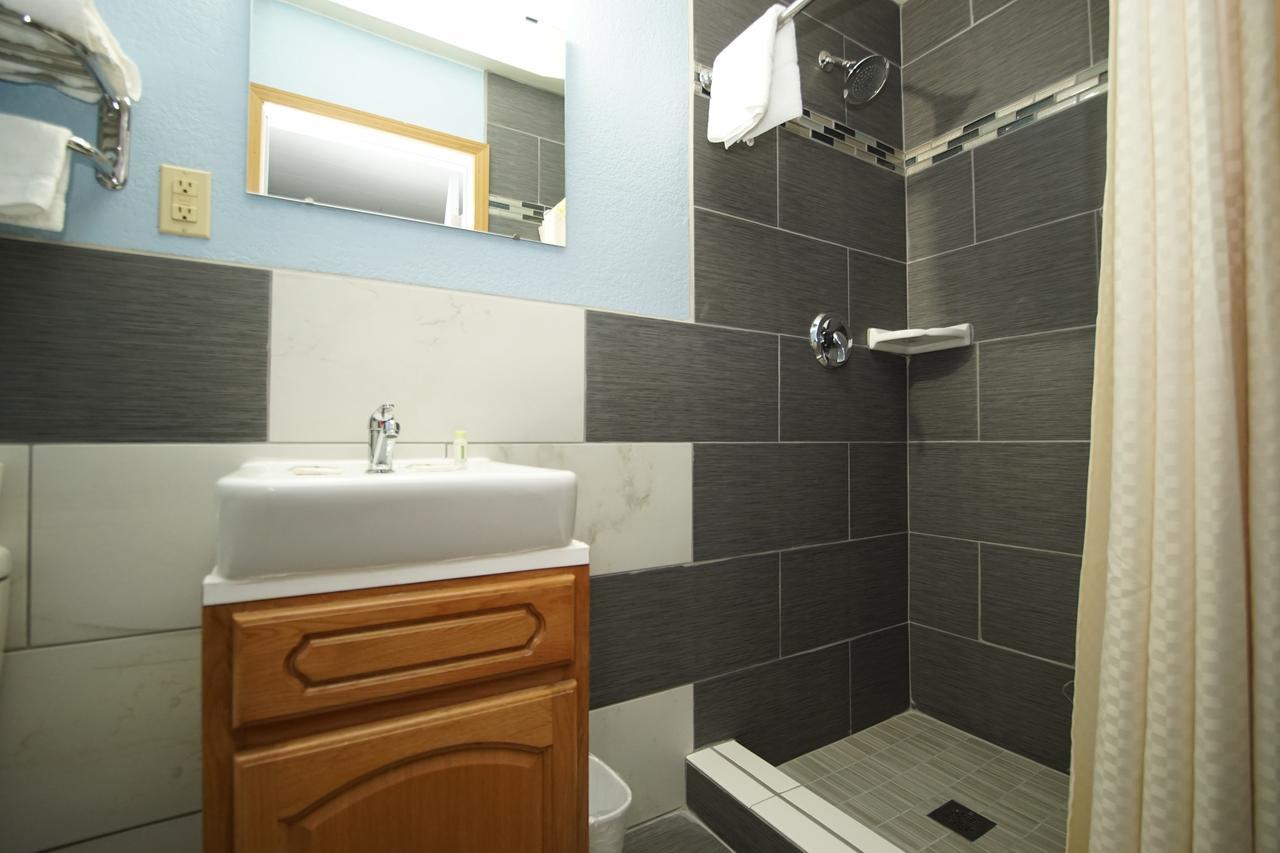 Royal Inn Hudson I-94 Ngoại thất bức ảnh